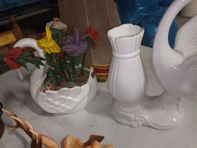 Lot 371 - decoratie en tafellamp. 8 stuks - afbeelding 4 van  5