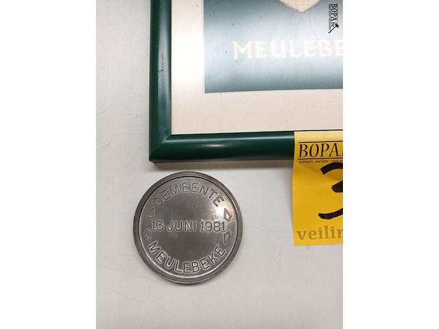 Lot 372 - meulebeke medaille en kader - afbeelding 3 van  4