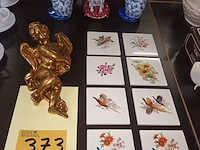Lot 373 - decoratie in porselein. 12 stuks - afbeelding 1 van  4