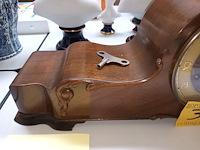 Lot 373 - tafelklok junghans - afbeelding 2 van  4