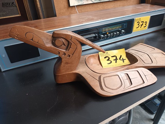 Lot 374 - houten schaal in vogelvorm - afbeelding 2 van  3