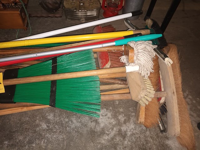 Lot 374 - poetsmateriaal. 15 stuks - afbeelding 3 van  3