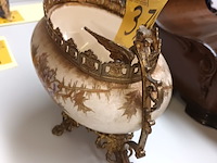 Lot 374 - sierschaal met koperwerk - afbeelding 3 van  5