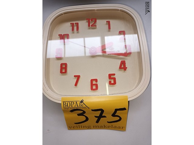 Lot 375 - retro klok - afbeelding 1 van  3