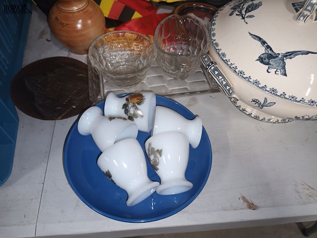 Lot 376 - decoratie, vitrine en huisraad. 23 stuks - afbeelding 3 van  6