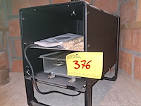 Lot 376 - elektrische rookoven - afbeelding 1 van  3