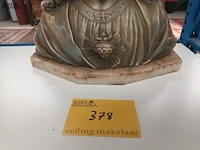 Lot 378 - christusbeeld op marmeren voet - afbeelding 2 van  6