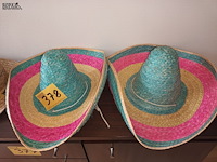 Lot 378 - rieten hoeden. 4 stuks - afbeelding 2 van  4
