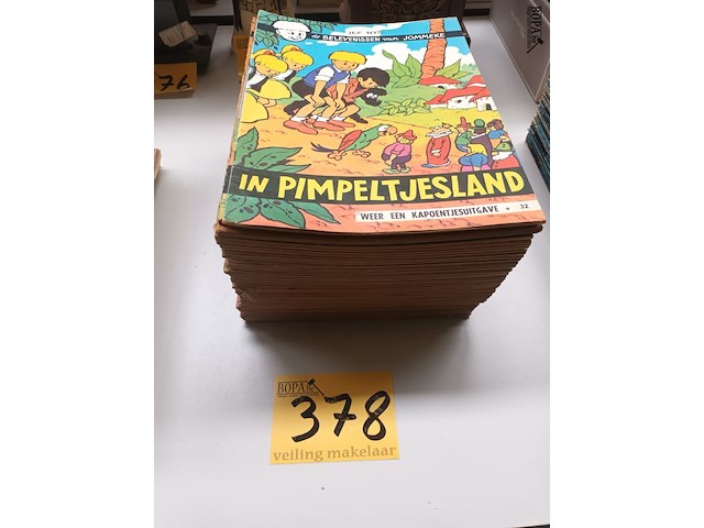 Lot 378 - strips jommeke. 42 stuks - afbeelding 1 van  4