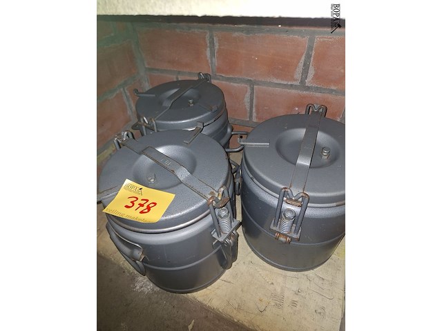 Lot 378 - voedseltransport containers 3 stuks - afbeelding 1 van  1