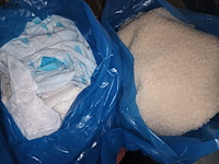 Lot 379 - lot kledij en linnen - afbeelding 4 van  5