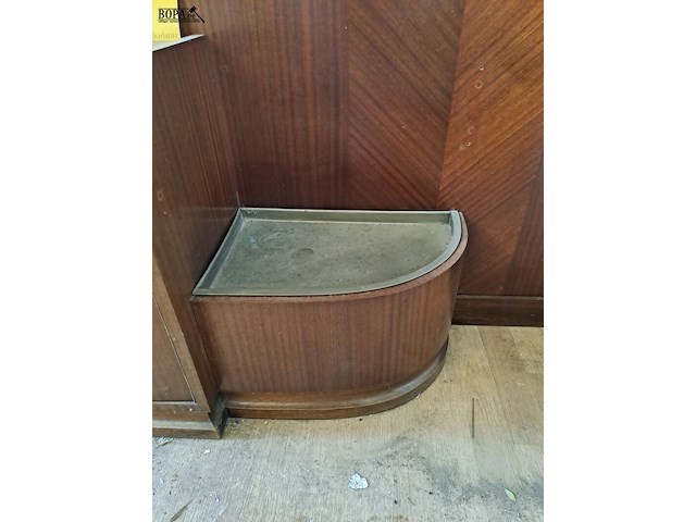 Lot 38 - art deco halmeubel eikenhout met spiegel en paraplubak - afbeelding 4 van  4