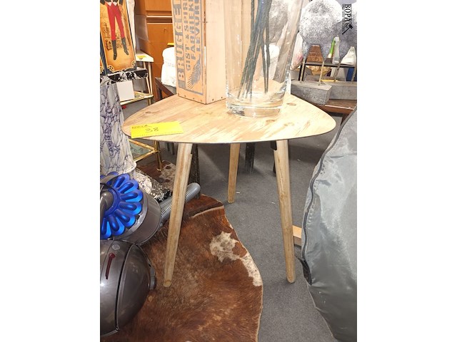 Lot 38 - bijzettafeltje - afbeelding 1 van  2