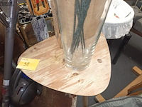 Lot 38 - bijzettafeltje - afbeelding 2 van  2