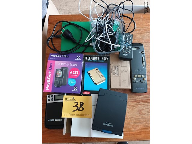 Lot 38 - diversen. 9 stuks - afbeelding 1 van  7