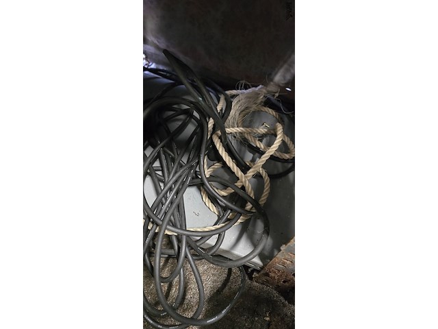 Lot 38 - dompelpomp 2 stuks - afbeelding 4 van  4