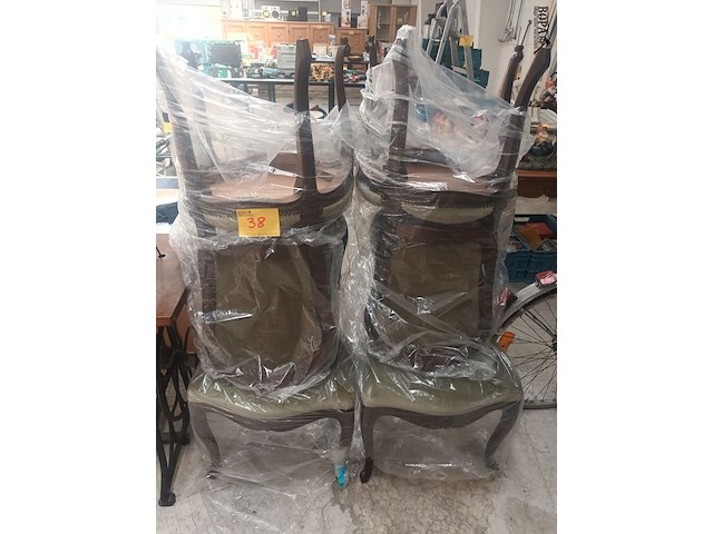 Lot 38 - eetkamerstoelen. 4 stuks - afbeelding 5 van  5