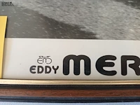 Lot 38 - foto eddy merckx 1972 in kader - afbeelding 4 van  4