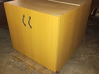 Lot 38 - kasten. 2 stuks - afbeelding 1 van  2