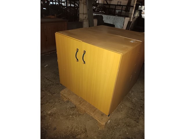 Lot 38 - kasten. 2 stuks - afbeelding 2 van  2