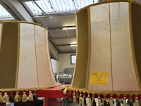 Lot 38 - lampekappen 2 stuks - afbeelding 1 van  3
