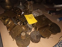 Lot 38 - lot koperen klokmechanismen - afbeelding 2 van  4