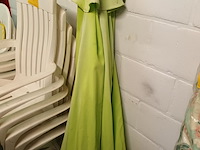 Lot 38 - parasol limoengroen - afbeelding 1 van  2