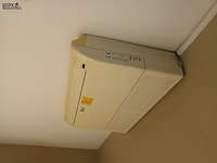 Lot 38 - rhoss opbouw airco/verwarming - afbeelding 3 van  4