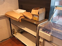 Lot 38 - scheidingswandkast - afbeelding 2 van  4