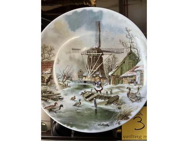Lot 38 - serie van hunnik collection - 3 stuks - afbeelding 3 van  7