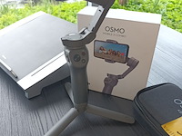 Lot 38 - tablet, gimbal en laptopstandaard - afbeelding 5 van  6