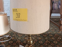 Lot 38 - tafellamp. 3 stuks - afbeelding 2 van  3