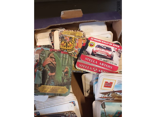 Lot 38 - vintage bierviltjes. 1 doos - afbeelding 3 van  7