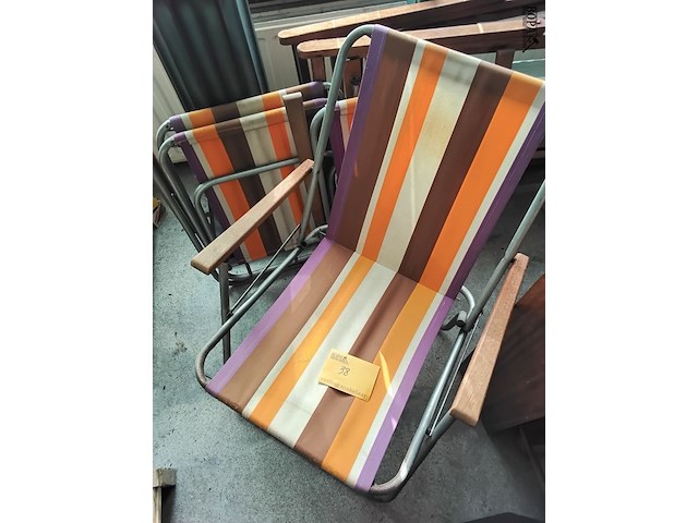 Lot 38 - vintage strandstoel - afbeelding 1 van  1