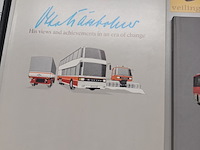 Lot 380 - boeken en tijdschriften over auto’s. 9 stuks - afbeelding 3 van  5