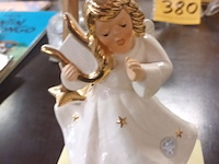 Lot 381 - beeldje goebel kerstengel - afbeelding 2 van  5