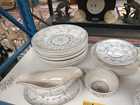 Lot 381 - servies kopenhaegen. 32 stuks - afbeelding 3 van  4