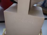 Lot 382 - beeld op sokkel - afbeelding 5 van  5