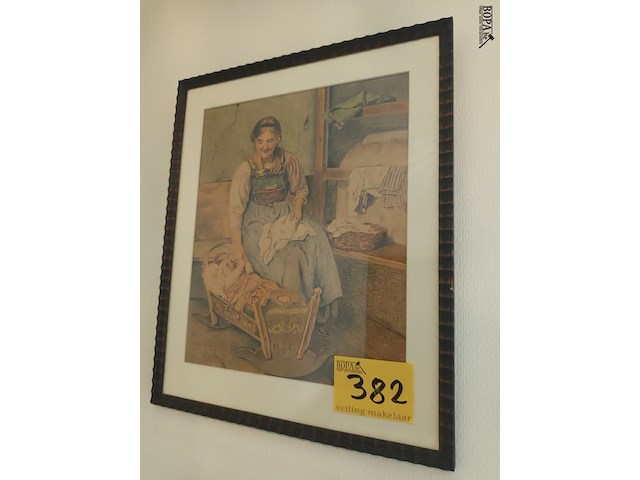 Lot 382 - kader moeder met wieg - afbeelding 1 van  3