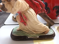 Lot 383 - beeld in plaaster - afbeelding 3 van  5