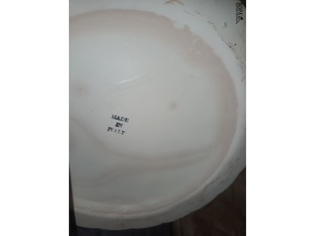 Lot 385 - italiaanse vaas - afbeelding 4 van  5