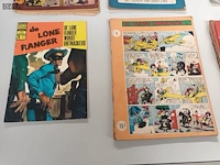 Lot 385 - strips. 8 stuks - afbeelding 6 van  7