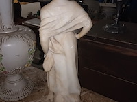 Lot 386 - beeld in albast - afbeelding 3 van  3