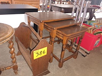 Lot 386 - tafeltjes, krantenrekje, krukje. 6 stuks - afbeelding 3 van  3