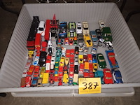 Lot 387 - miniatuur auto’s. 75 stuks - afbeelding 1 van  4