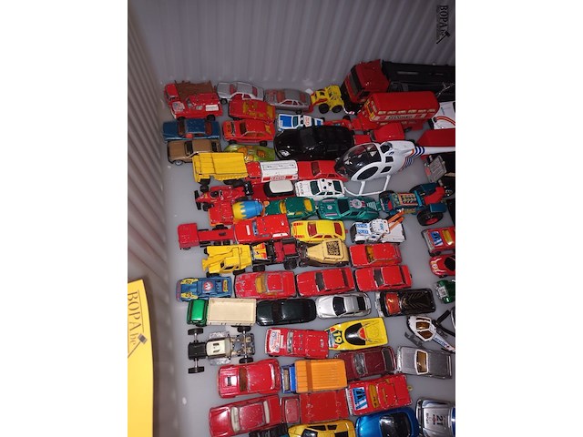 Lot 387 - miniatuur auto’s. 75 stuks - afbeelding 3 van  4