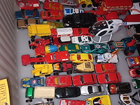 Lot 387 - miniatuur auto’s. 75 stuks - afbeelding 3 van  4