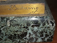 Lot 388 - bronzen beeld vrouw met vleugels - afbeelding 5 van  5