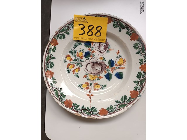 Lot 388 - sierbord polychroom - afbeelding 1 van  5