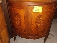 Lot 389 - antieke hoekkast - afbeelding 1 van  4